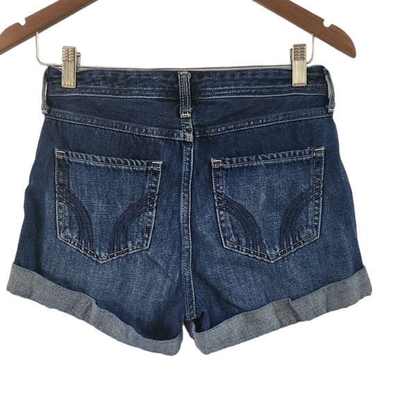 Hollister High Rise Boyfriend Short Dark Wash Button Fly Size 3 Waist 26 - Picture 2 of 5